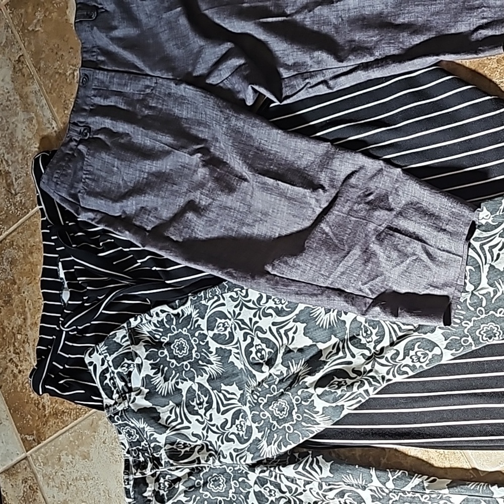 Lot of 3 pants cropped grey, black white,  black white stripe 18